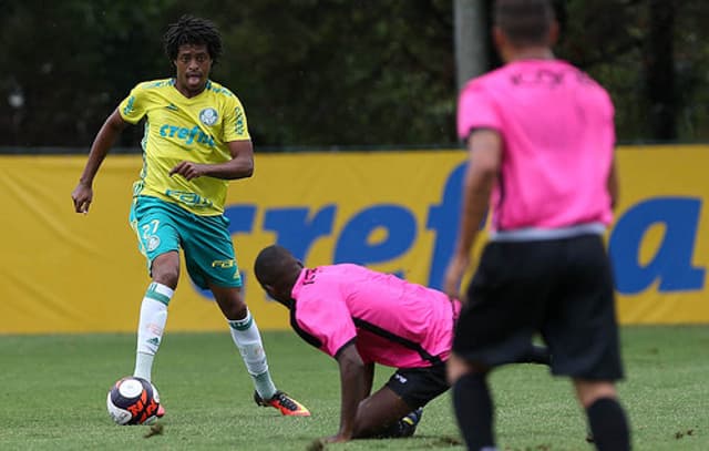 Keno brilhou em jogo-treino do Palmeiras