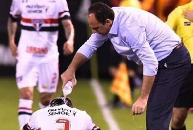 Rogério Ceni estreou no comando do São Paulo