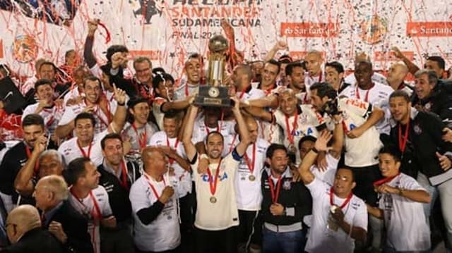 Recopa 2013: Corinthians campeão - vitórias por 2 a 1 e 2 a 0