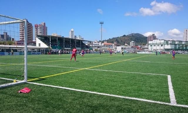 Barroso recebe Joinville no estádio Camilo Mussi. Times empatam em 2 a 2