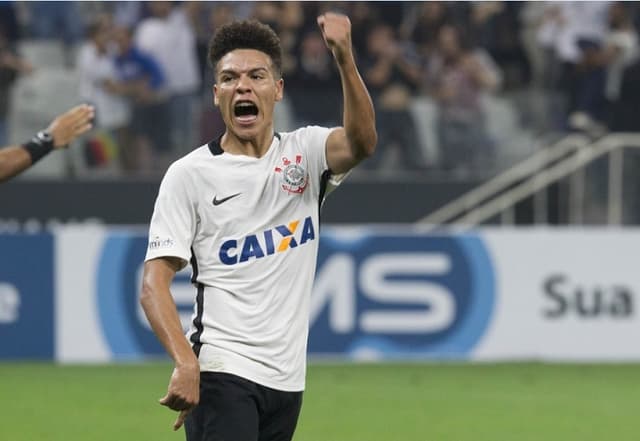 Corinthians marcou cinco gols em três jogos