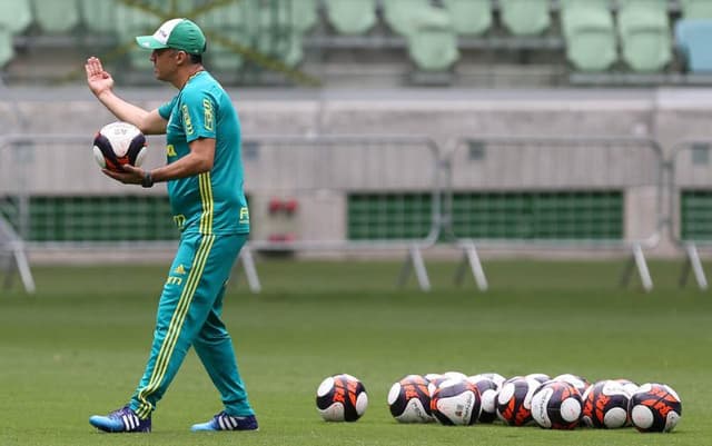 Eduardo Baptista em treino do Palmeiras no Allianz Parque