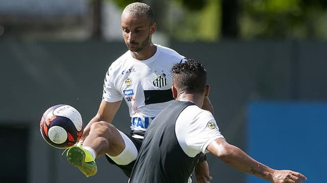 Thaciano chamou a atenção de Dorival