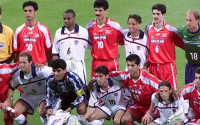 Estados Unidos 1x2 Irã - Copa do Mundo de 1998 (Foto: AFP)