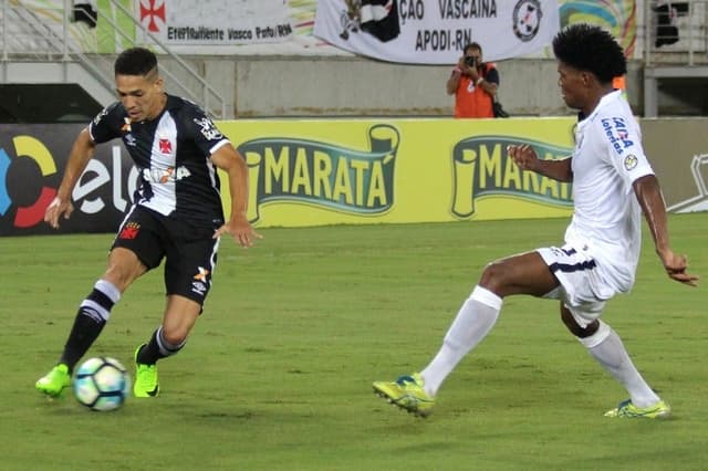 Gilberto lateral-direito do Vasco