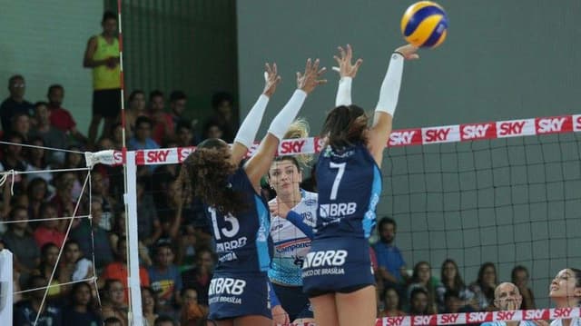 SUPERLIGA FEMININA 16/17 - Rosamaria no ataque