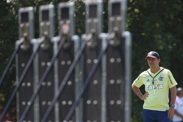 Zé Ricardo durante treino do Flamengo