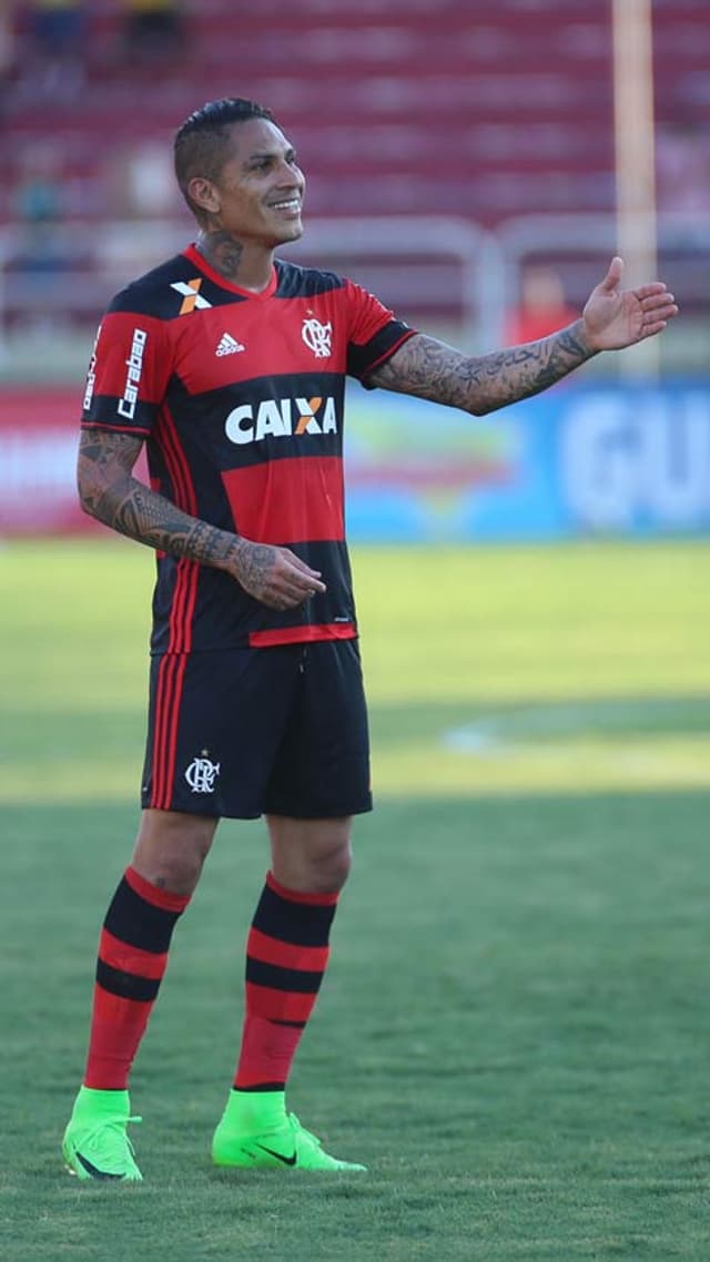 Confira imagens da vitória do Flamengo no Raulino de Oliveira