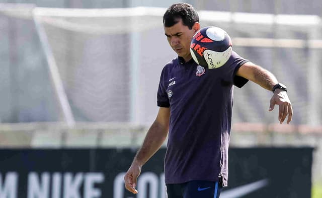 Técnico vai para o décimo jogo da temporada