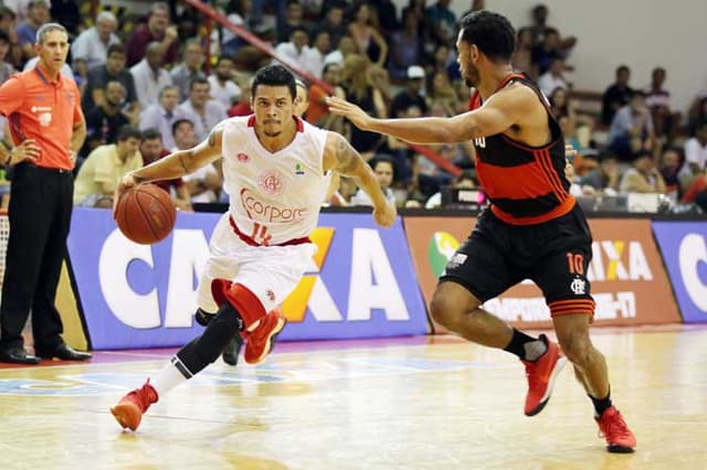 NBB CAIXA - Em batalha épica, Paulistano bate líder Flamengo em SP