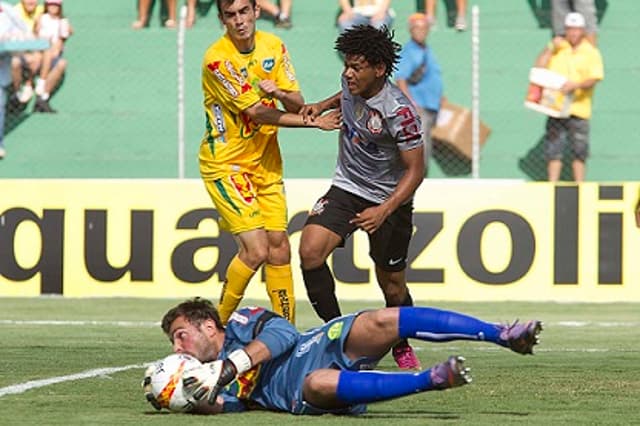 Último confronto entre as equipes foi em 2013. Corinthians venceu por 1 a 0