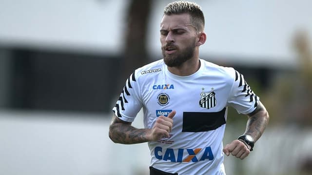 Lucas Lima, do Santos