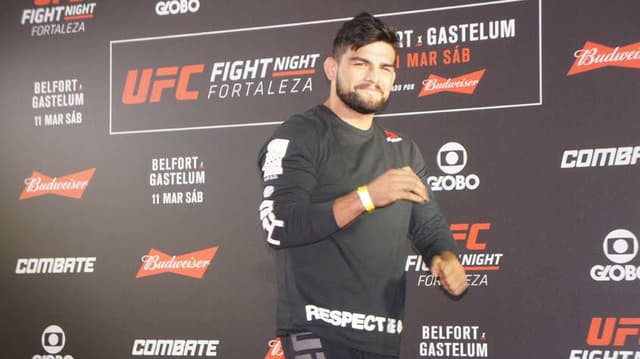 Kelvin Gastelum foi uma das atrações em Treino aberto do UFC Fortaleza