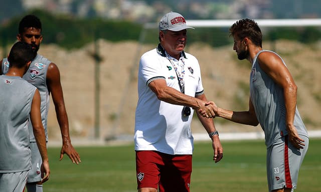 Henrique e Abel Braga trabalham juntos pela primeira vez no Flu<br>