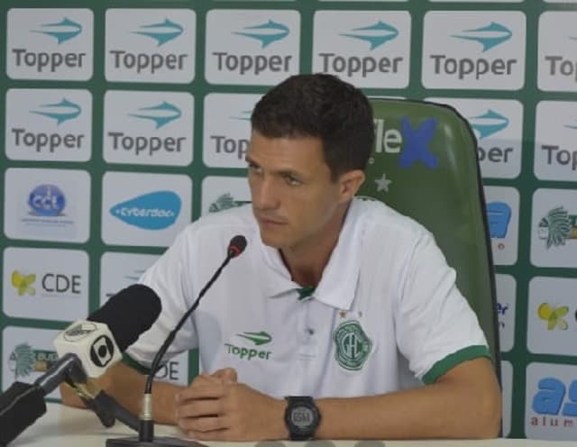 Maurício Barbieri durante coletiva do Guarani (Foto: Site oficial do Guarani / Gabriel Ferrari / Guarani Press)