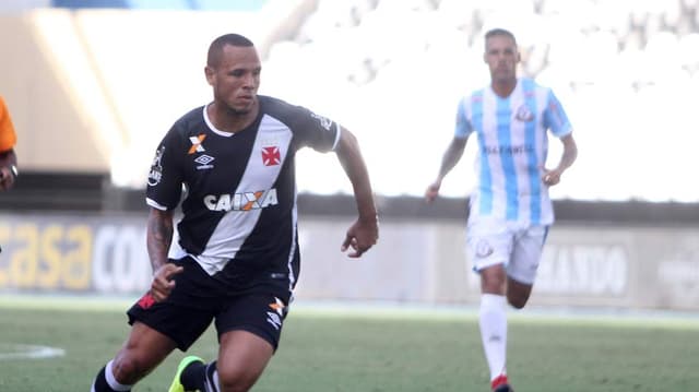 Confira as imagens do empate entre Macaé x Vasco