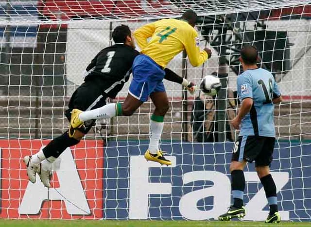 Uruguai 0x4 Brasil - 8/6/2009 - Eliminatórias da Copa do Mundo