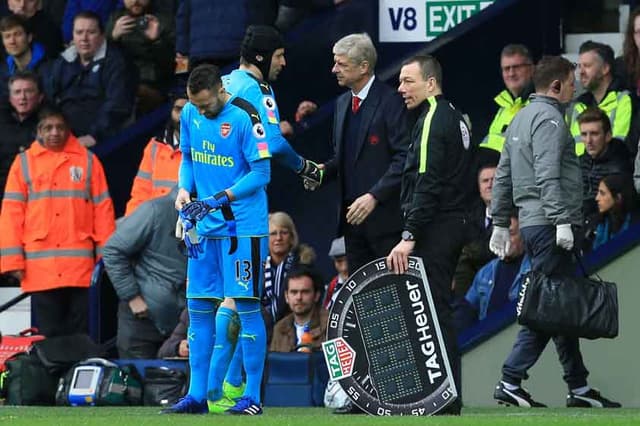 Cech é substituído por Ospina - West Bromwich x Arsenal