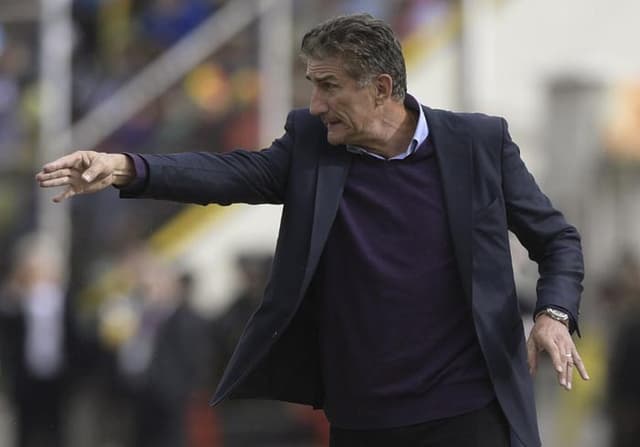 Edgardo Bauza foi dispensado na segunda-feira. Ele assumiu a seleção após a perda da Copa América de 2016, mas durou menos de um ano no cargo. Não resistiu à péssima campanha nas Eliminatórias para a Copa do Mundo de 2018.