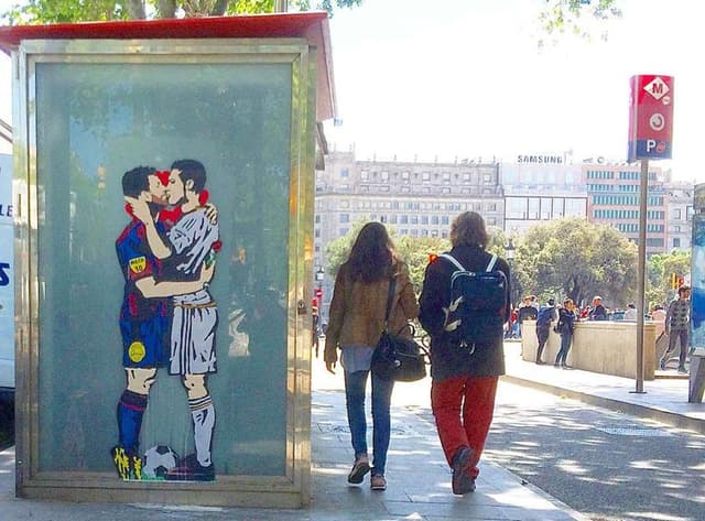 Pintura de Messi e Cristiano Ronaldo