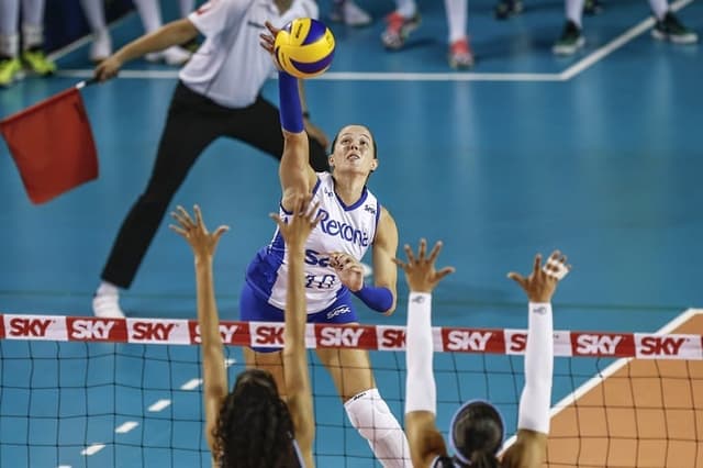 Aos 30 anos, Monique busca seu quarto título da Superliga pelo Rexona-Sesc Wander Roberto/Inovafoto/CBV