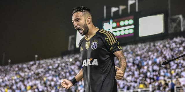 Clayson é titular da Ponte no Paulistão