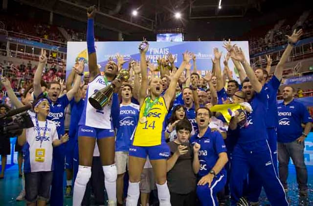 Campeão da Superliga, Rexona-Sesc ensinará fundamentos do vôlei nesta terça