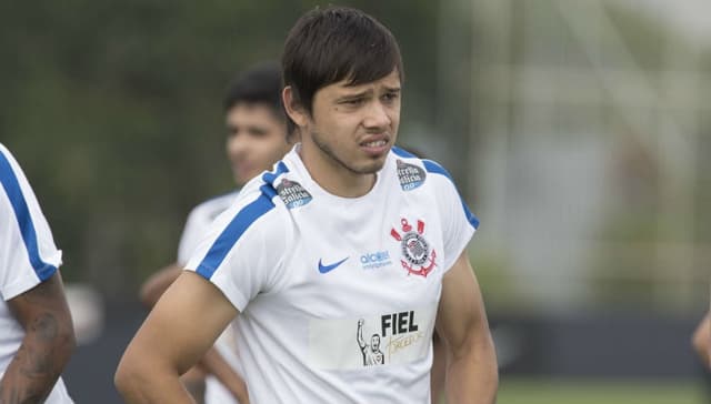 Romero em ação pelo Corinthians