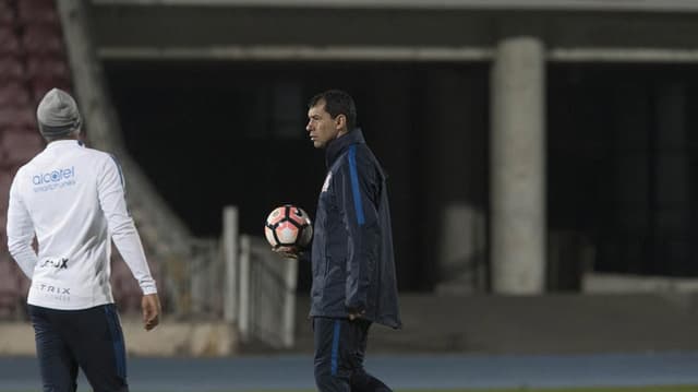 Imagens do treino do Timão no Chile