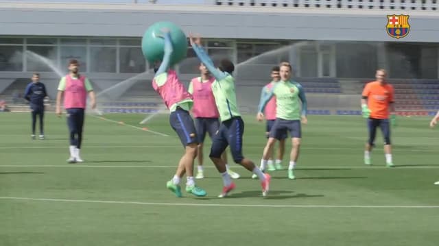 Parece queimada, mas é somente mais um treino diferente no Barça