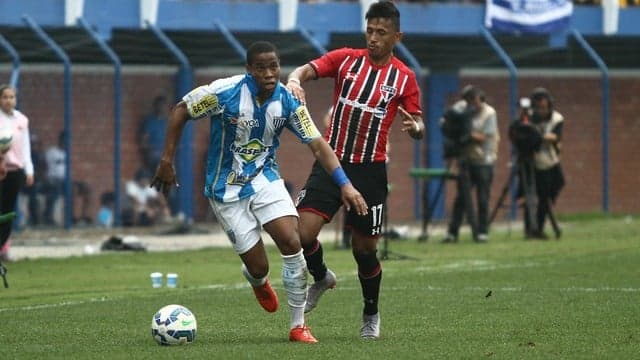 Último duelo, em 20/09/2015: Avaí 2 x 1 São Paulo