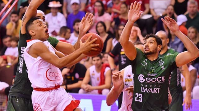 Yago se tornou o mais jovem atleta a pontuar nas Finais do NBB CAIXA