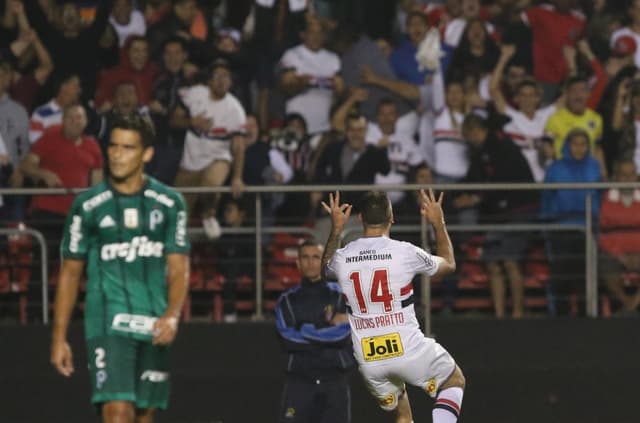 São Paulo 2x0 Palmeiras - Pratto festeja a vitória 15 do tabu