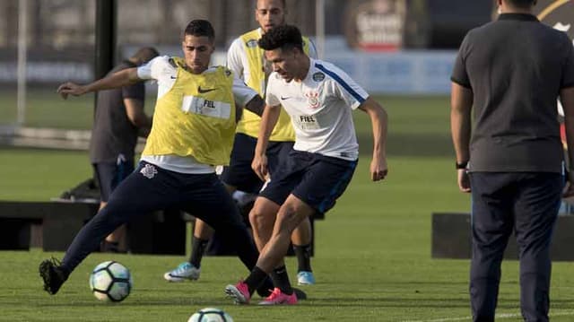 Imagens do treino desta quarta-feira no CT