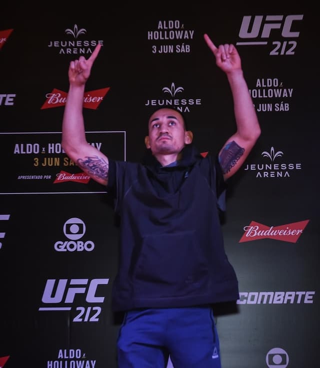 Max Holloway provocou fãs brasileiros antes do UFC Rio