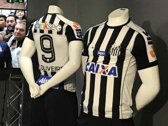 Novo uniforme do Santos