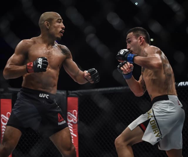 José Aldo enfrentou Max Holloway no UFC 212