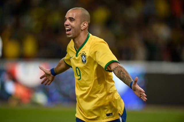 Diego Tardelli em ação pela Seleção Brasileira