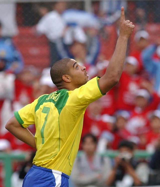 Brasil 2(4)x(2)2 Argentina - 25/07/2004 em Lima (Copa América)