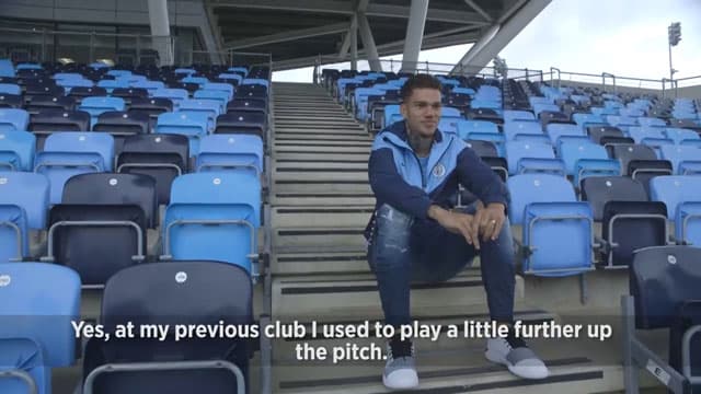 Ederson fala como jogador do City, define seu estilo e mira títulos