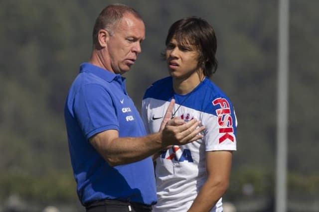 Mano Menezes e Romero em 2014 no Corinthians