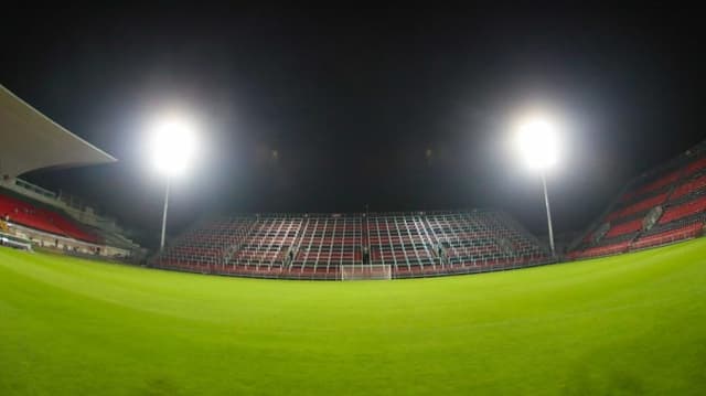 Imagens do primeiro treino do Flamengo na Ilha do Urubu. Na primeira partida no estádio, o Rubro-negro vai enfrentar a Ponte Preta, em duelo válido pela 7ª rodada do Brasileirão.