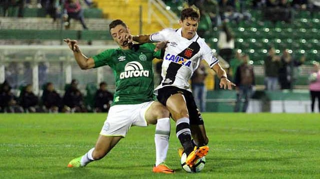 Confira a seguir a galeria especial do LANCE! com imagens da partida entre Chapecoense e Vasco