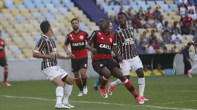 No primeiro turno, Flamengo e Fluminense empataram em 2 a 2