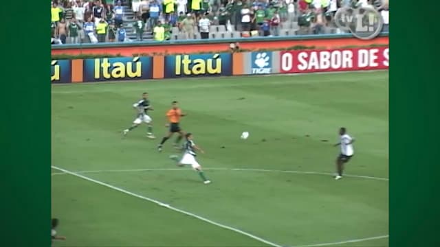 Diego Souza fez golaço pelo Palmeiras em 2009