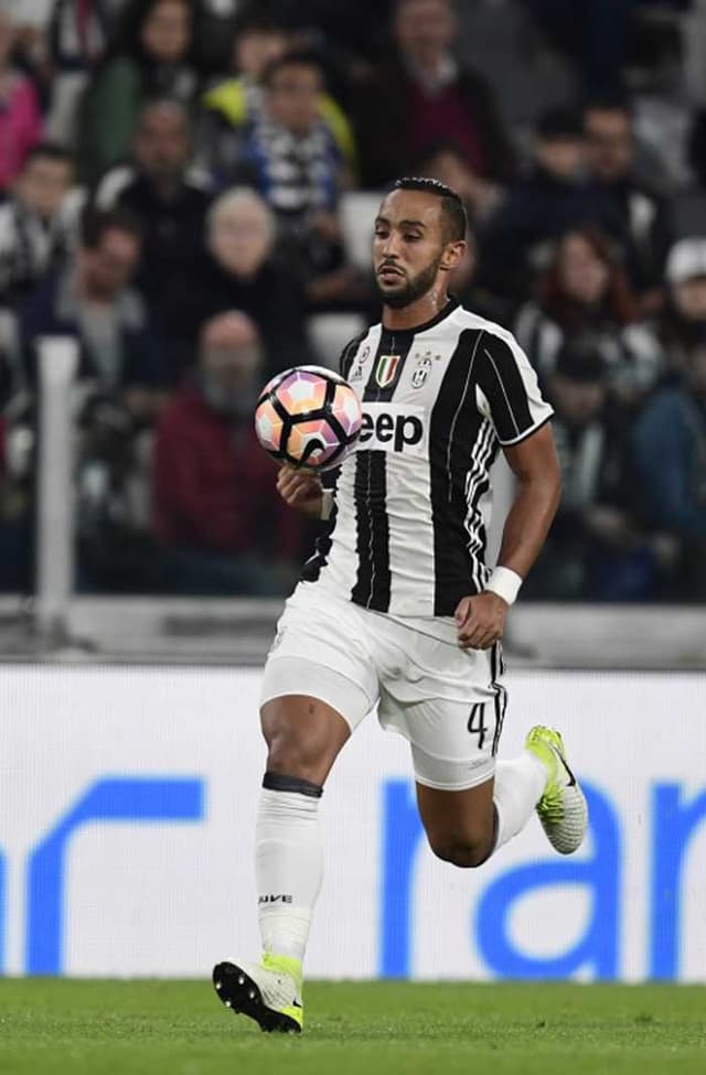 18º - Medhi Benatia - Antes emprestado pelo Bayern de Munique, o zagueiro de 30 anos firmou sua permanência na Juventus por 17 milhões de euros (R$ 63,8 milhões)