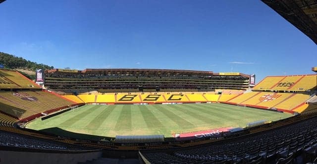 Estádio Monumental, inaugurado na década de 80, receberá o Palmeiras pela primeira vez na história