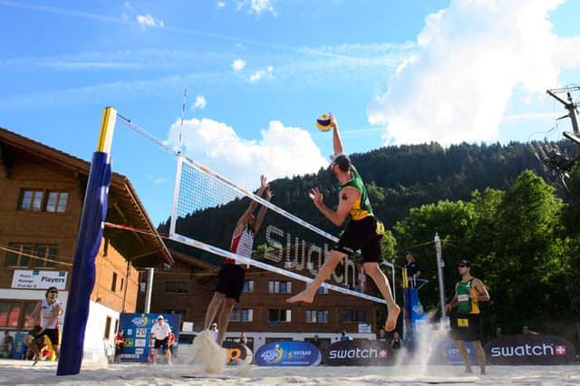 CIRCUITO MUNDIAL: Duplas brasileiras largam com quatro vitórias no torneio masculino de Gstaad