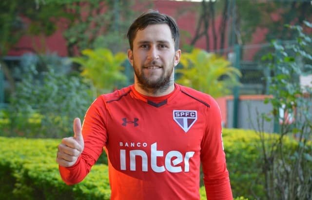 Jonatan Gomez pode estrear neste domingo