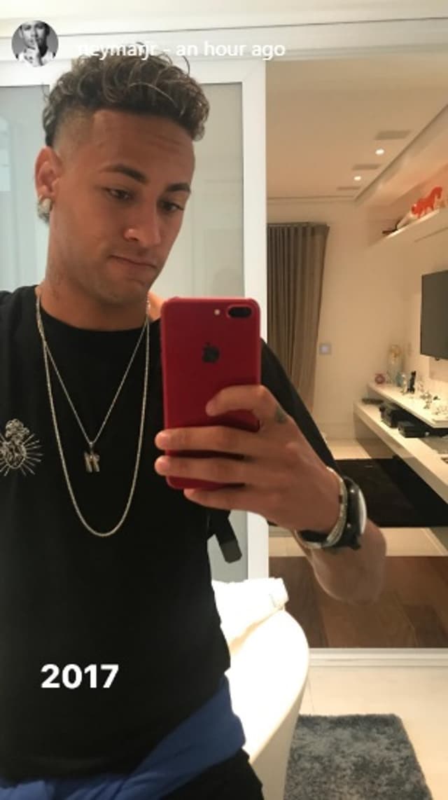 Neymar - novo corte de cabelo